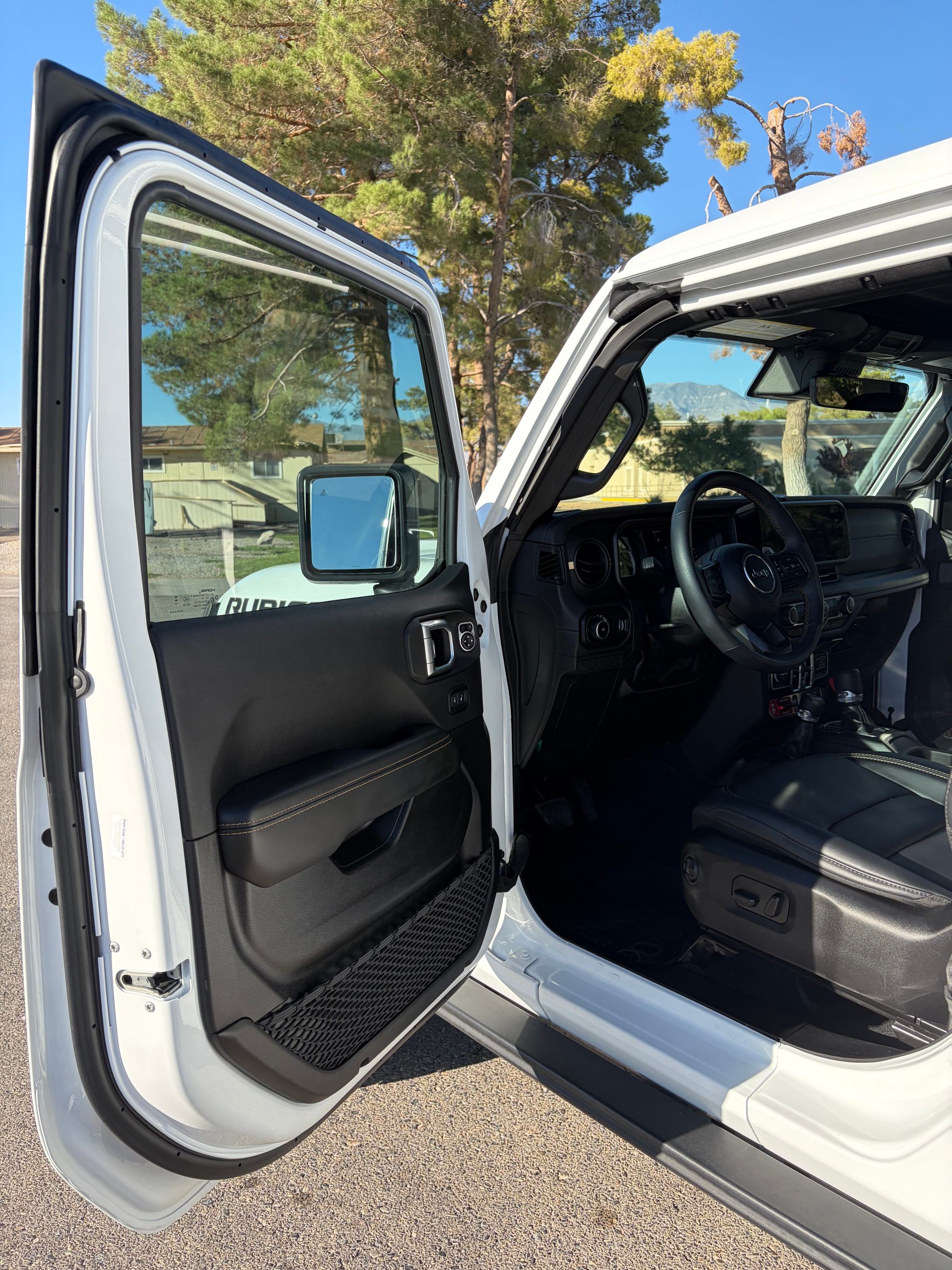 Used 2024 Jeep Wrangler Unlimited Rubicon 392 AWD/4WD image 8