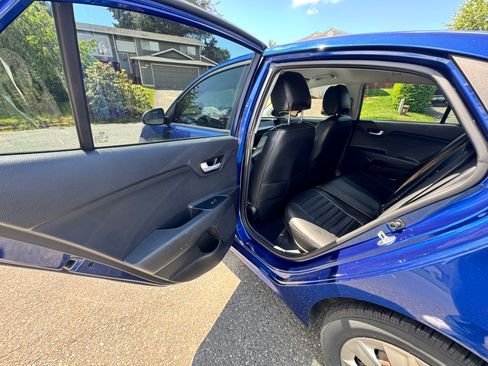 Used 2018 Kia Rio S FWD image 9