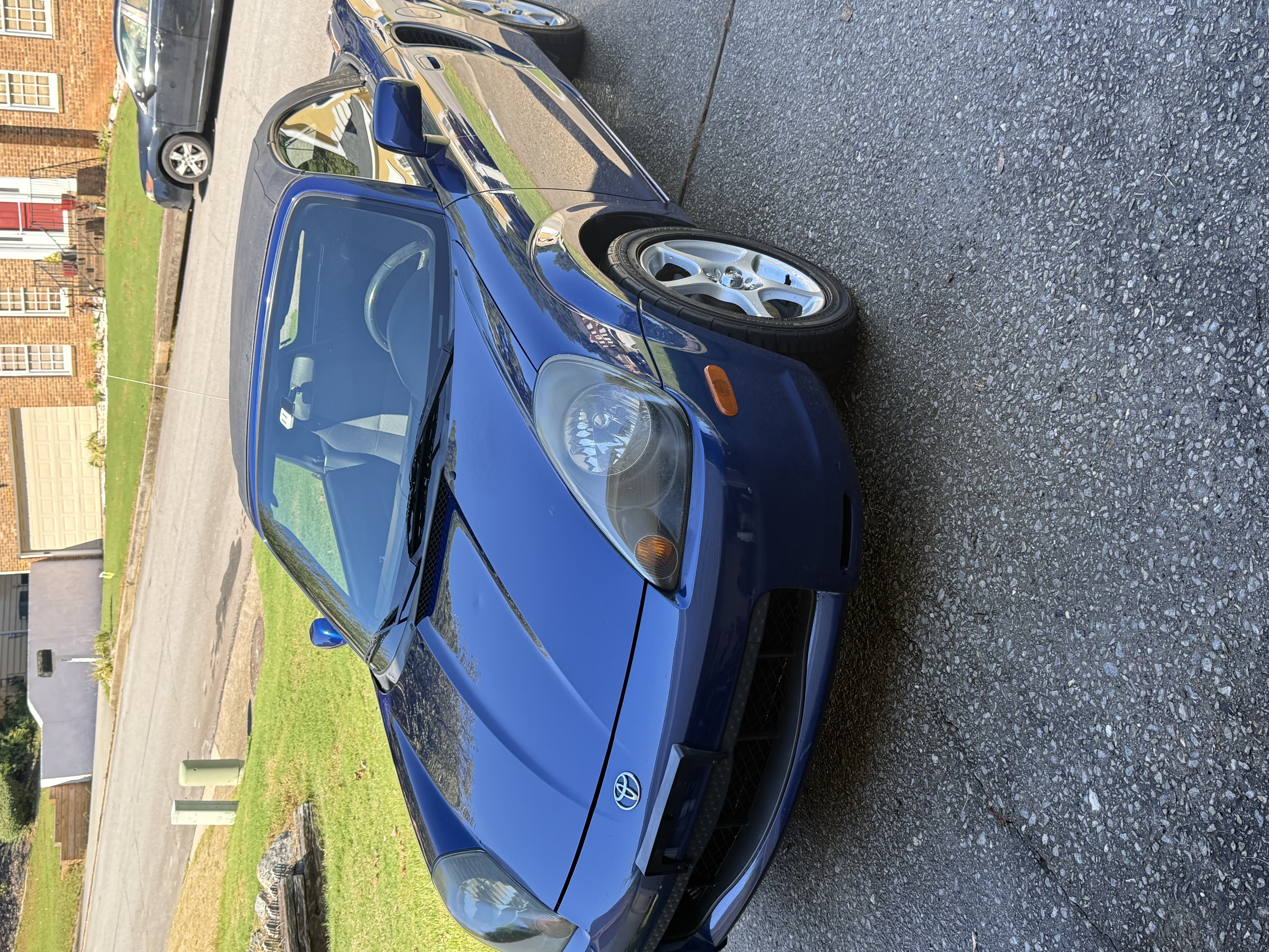 Used 2002 Toyota MR2 RWD image 12