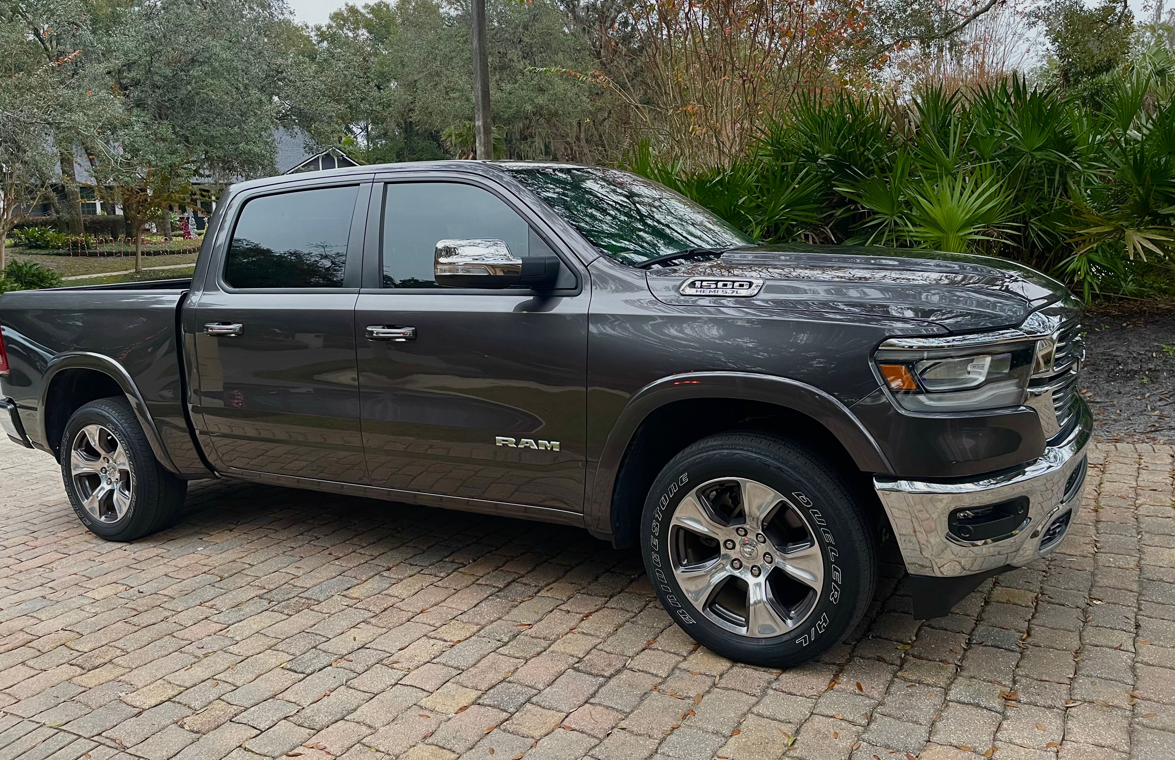 Used 2022 RAM 1500 Laramie AWD/4WD image 4