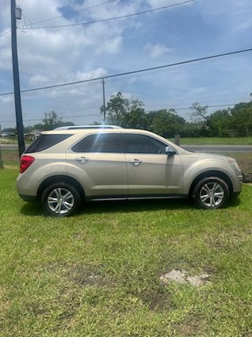 Used 2011 Chevrolet Equinox LTZ FWD image 4