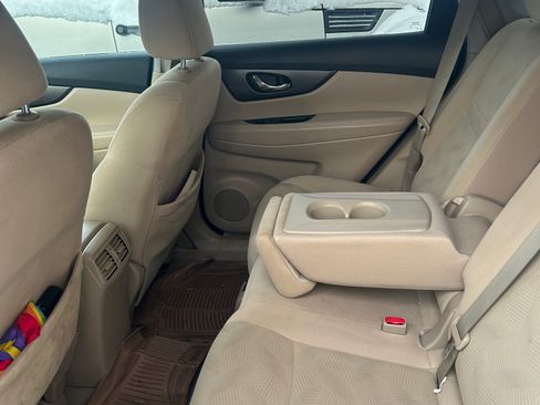 Used 2014 Nissan Rogue SV w/ SV Premium Package image 11