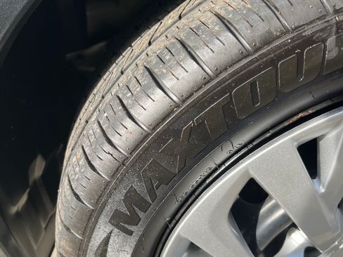 Used 2017 Toyota Corolla LE image 13