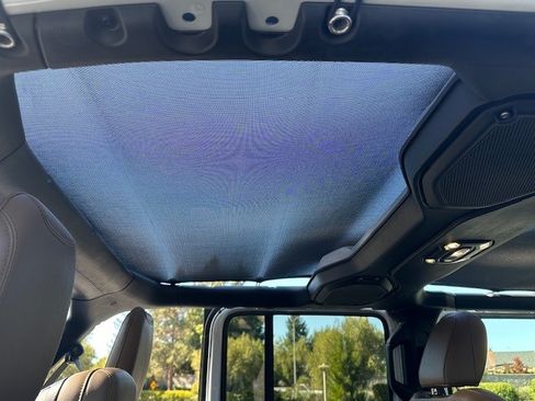 Used 2022 Jeep Wrangler Unlimited Rubicon w/ Xtreme Recon 35" Tire Package image 16