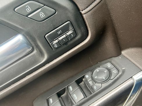 Used 2020 Chevrolet Silverado 2500 LTZ image 19