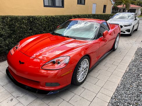 Used 2012 Chevrolet Corvette Coupe w/ 2LT Preferred Equipment Group image 9
