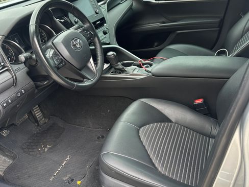 Used 2022 Toyota Camry SE image 8