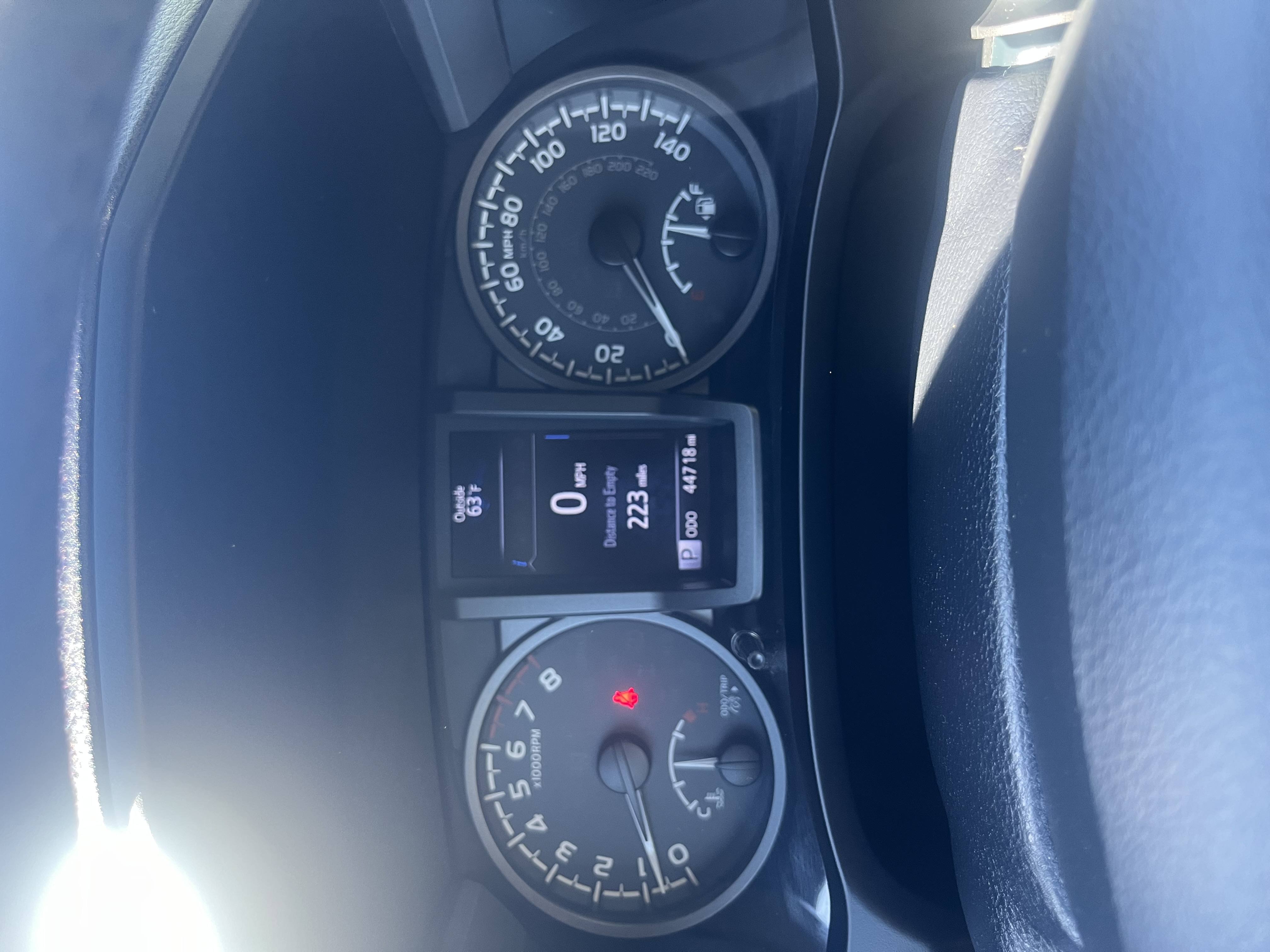 Used 2018 Toyota Tacoma TRD Sport AWD/4WD image 12