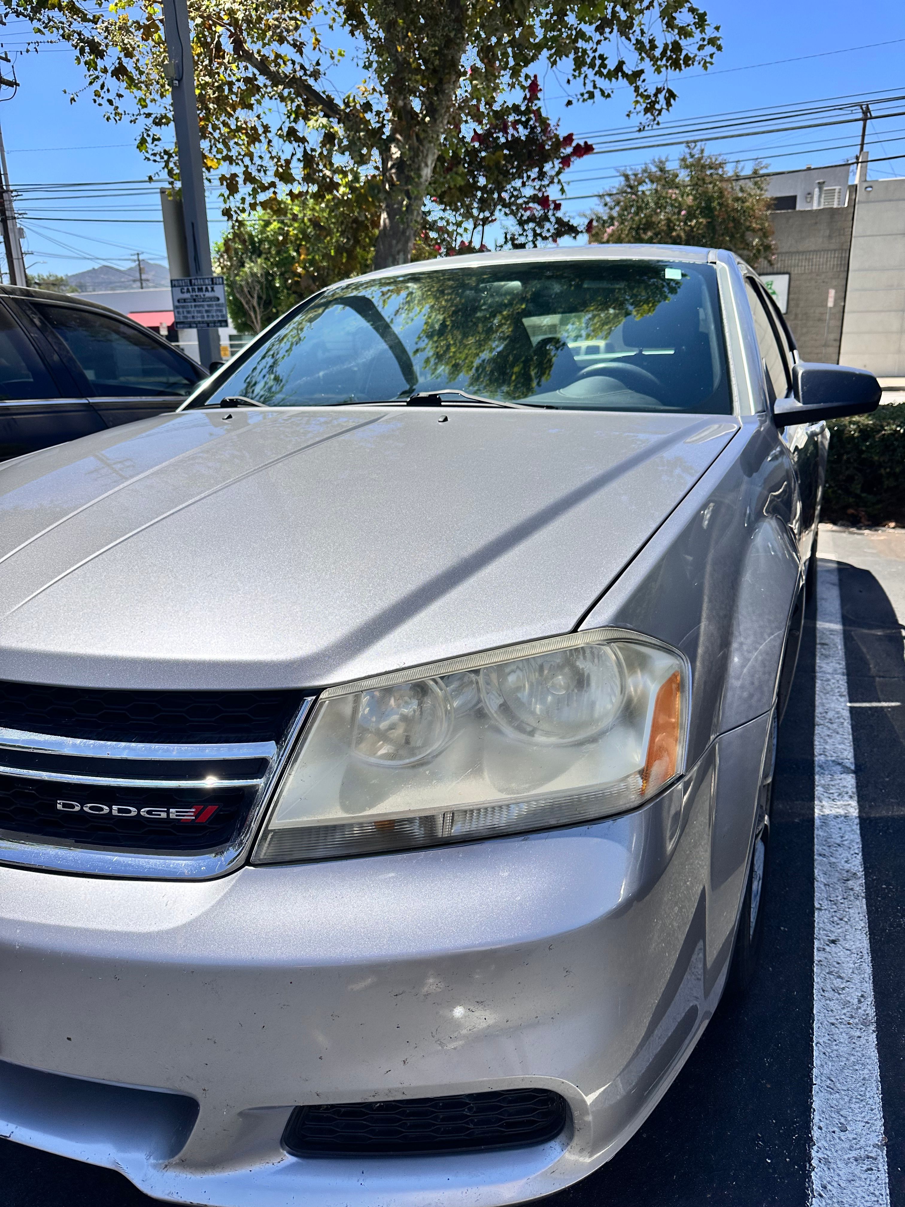 Used 2013 Dodge Avenger SE FWD image 2