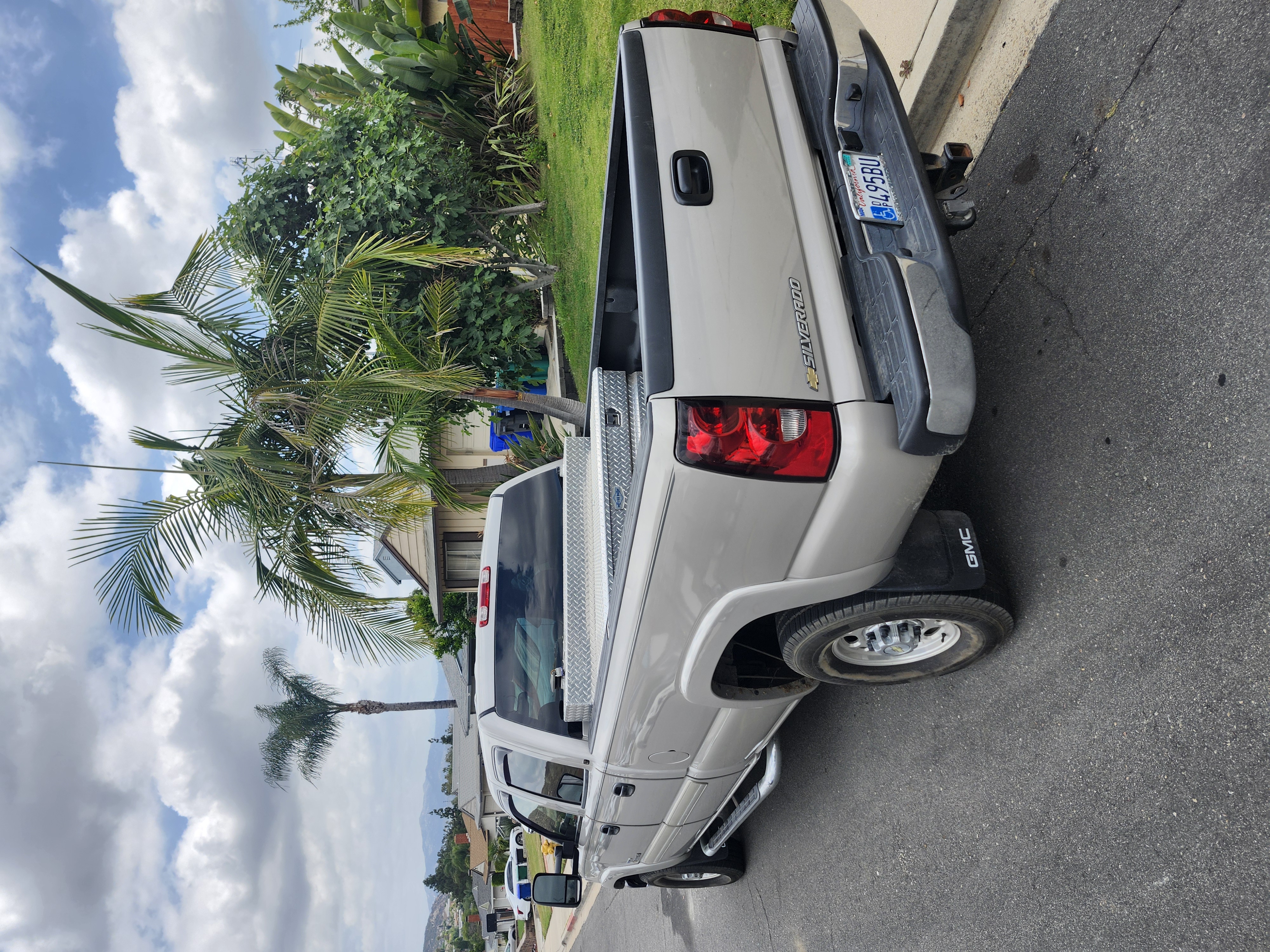 Used 2006 Chevrolet Silverado 2500 LT w/ Heavy-Duty Power Package RWD image 28