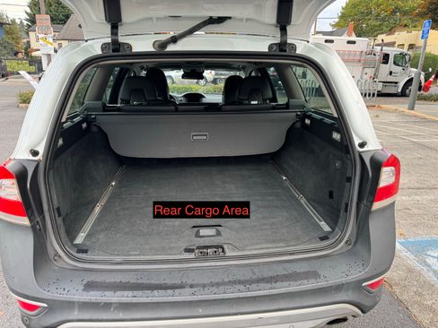 Used 2014 Volvo XC70 T6 image 8