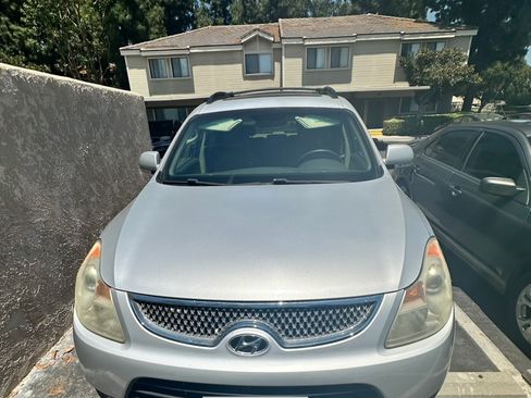Used 2011 Hyundai Veracruz Limited FWD image 12