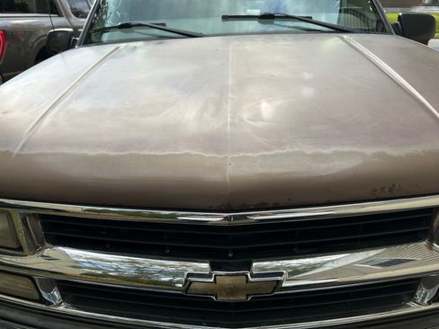 Used 1998 Chevrolet Suburban 4WD w/ Preferred Equipment Group 3 image 9