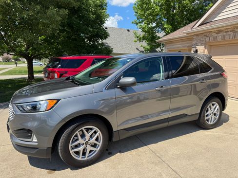 Used 2023 Ford Edge SEL w/ Convenience Package AWD/4WD image 6