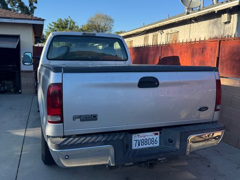 Used 2006 Ford F250 XLT image 6
