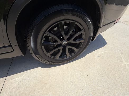Used 2018 Nissan Rogue SV FWD image 9
