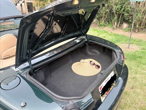 Used 2002 MAZDA MX-5 Miata LS image 18