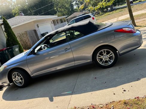 Used 2006 Toyota Solara SLE image 15