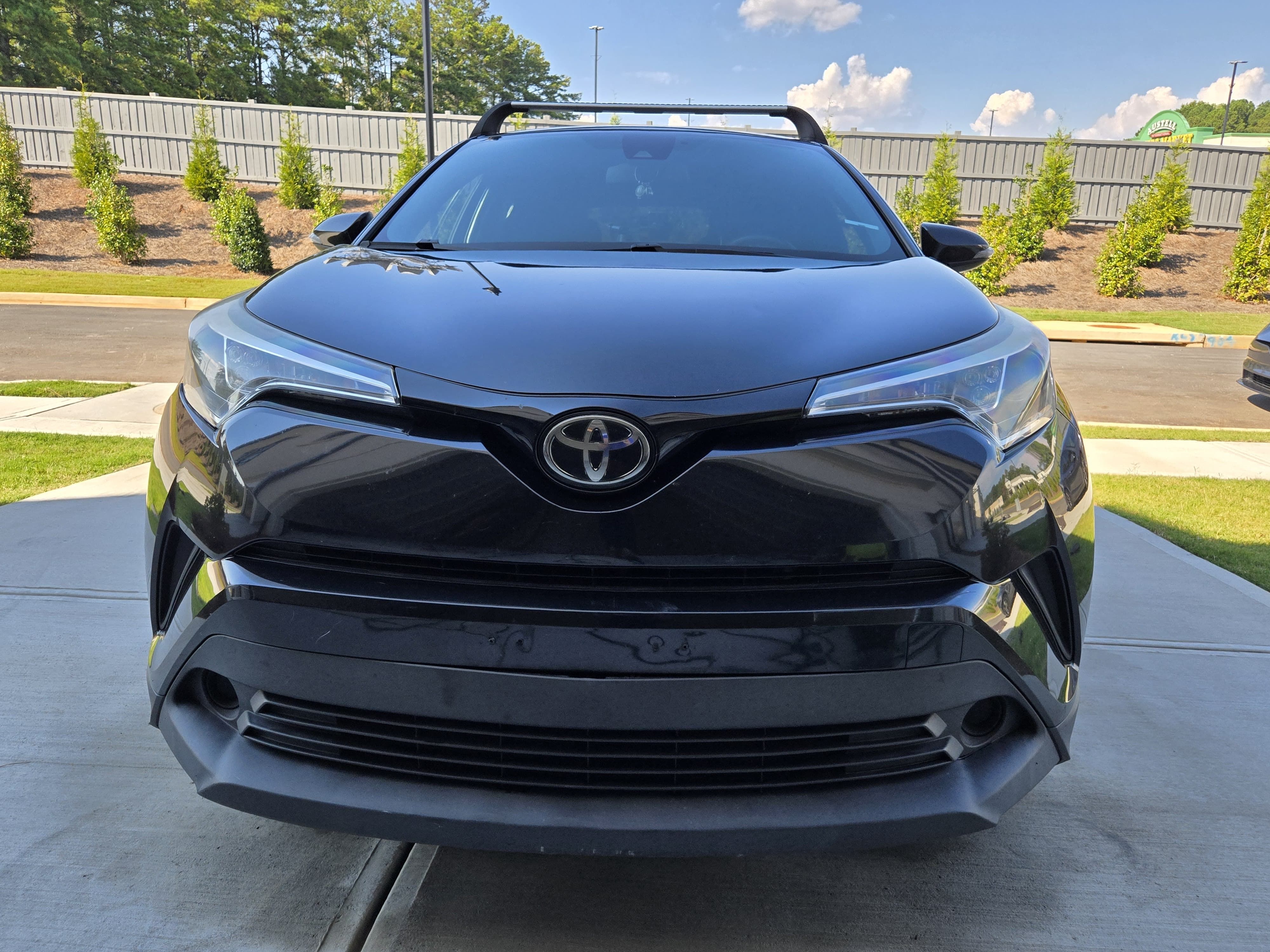 Used 2018 Toyota C-HR XLE FWD image 13