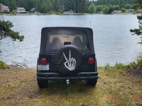 Used 2001 Jeep Wrangler Sport image 2