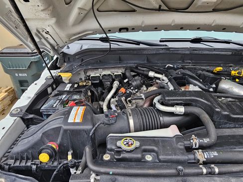 Used 2014 Ford F350 Lariat w/ Chrome Package image 2