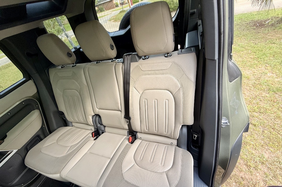 Used 2021 Land Rover Defender 110 S AWD/4WD image 10
