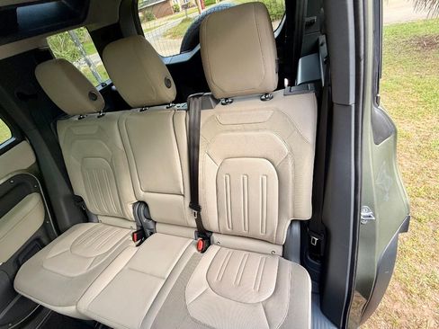 Used 2021 Land Rover Defender 110 S AWD/4WD image 10