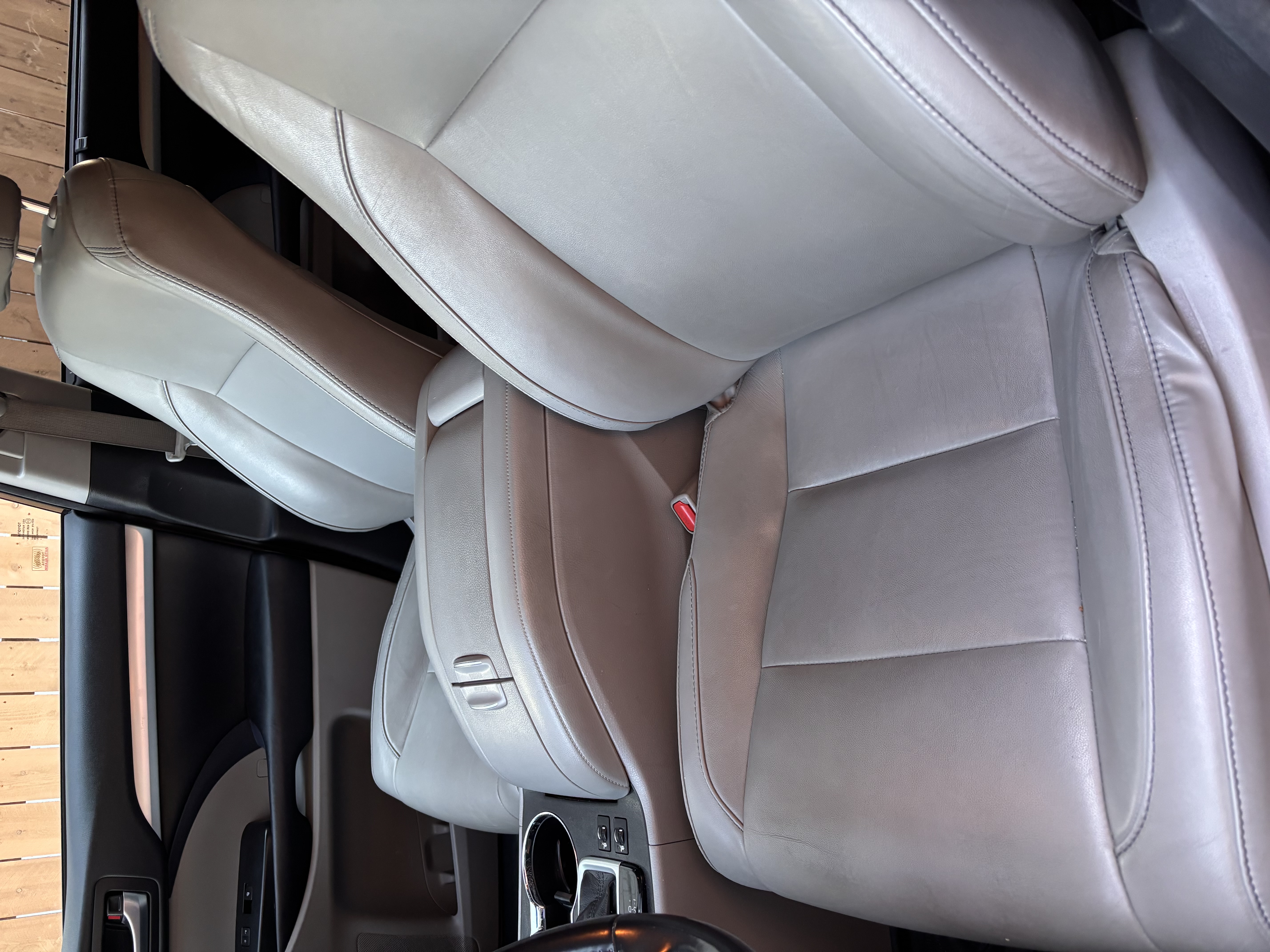 Used 2018 Toyota Highlander XLE AWD/4WD image 10