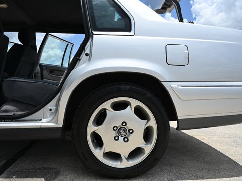 Used 1998 Volvo S90 RWD image 21