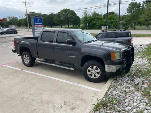 Used 2011 GMC Sierra 1500 SLE w/ Power Tech Package AWD/4WD image 10