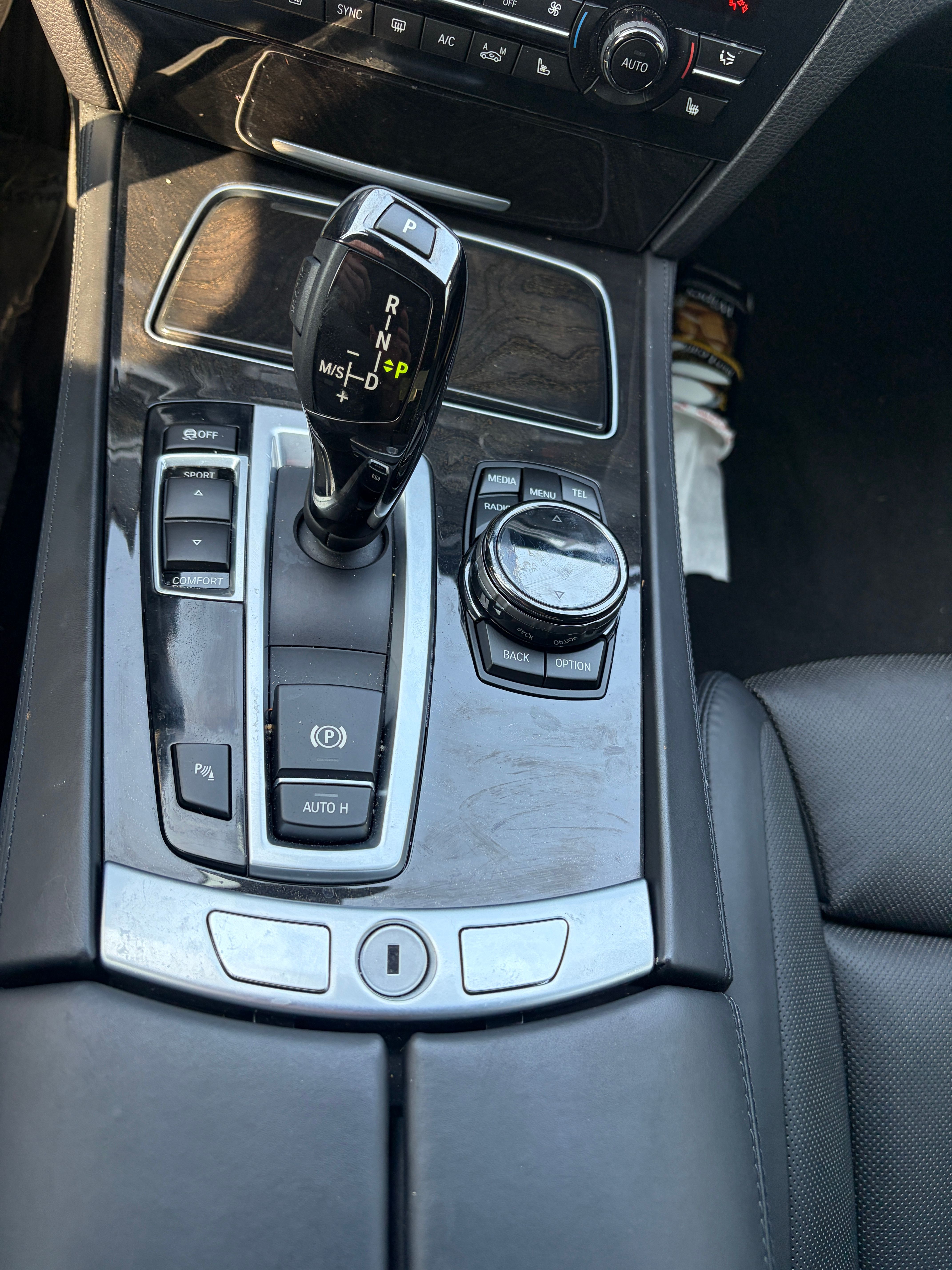 Used 2014 BMW 750i RWD image 13