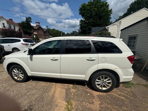 Used 2014 Dodge Journey SXT w/ Flexible Seating Group AWD/4WD image 12