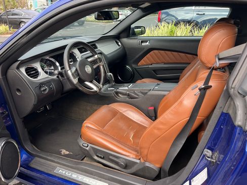 Used 2013 Ford Mustang Premium image 11