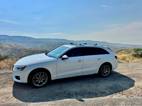 Used 2022 Audi A4 2.0T allroad Prestige w/ Prestige Package AWD/4WD image 8