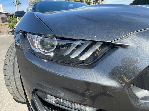 Used 2016 Ford Mustang Shelby GT350 w/ Track Package image 8