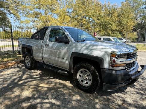 Used 2017 Chevrolet Silverado 1500 W/T w/ WT Convenience Package image 4