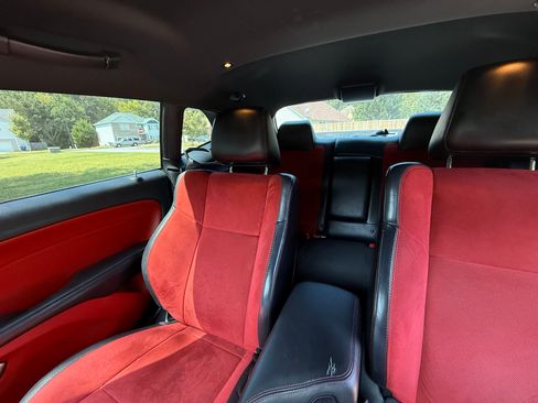 Used 2018 Dodge Challenger SXT Plus image 14