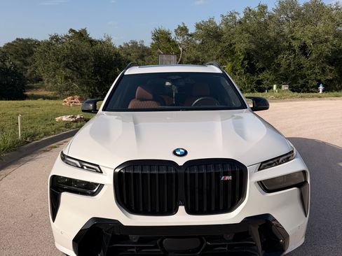Used 2025 BMW X7 M60i AWD/4WD image 6