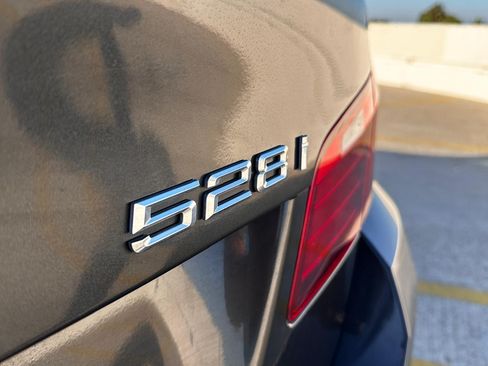 Used 2016 BMW 528i Sedan image 10