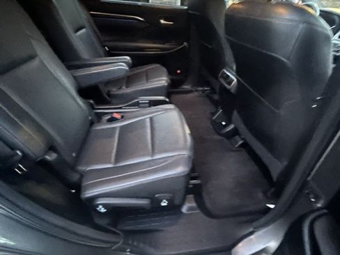 Used 2015 Toyota Highlander Limited FWD image 8