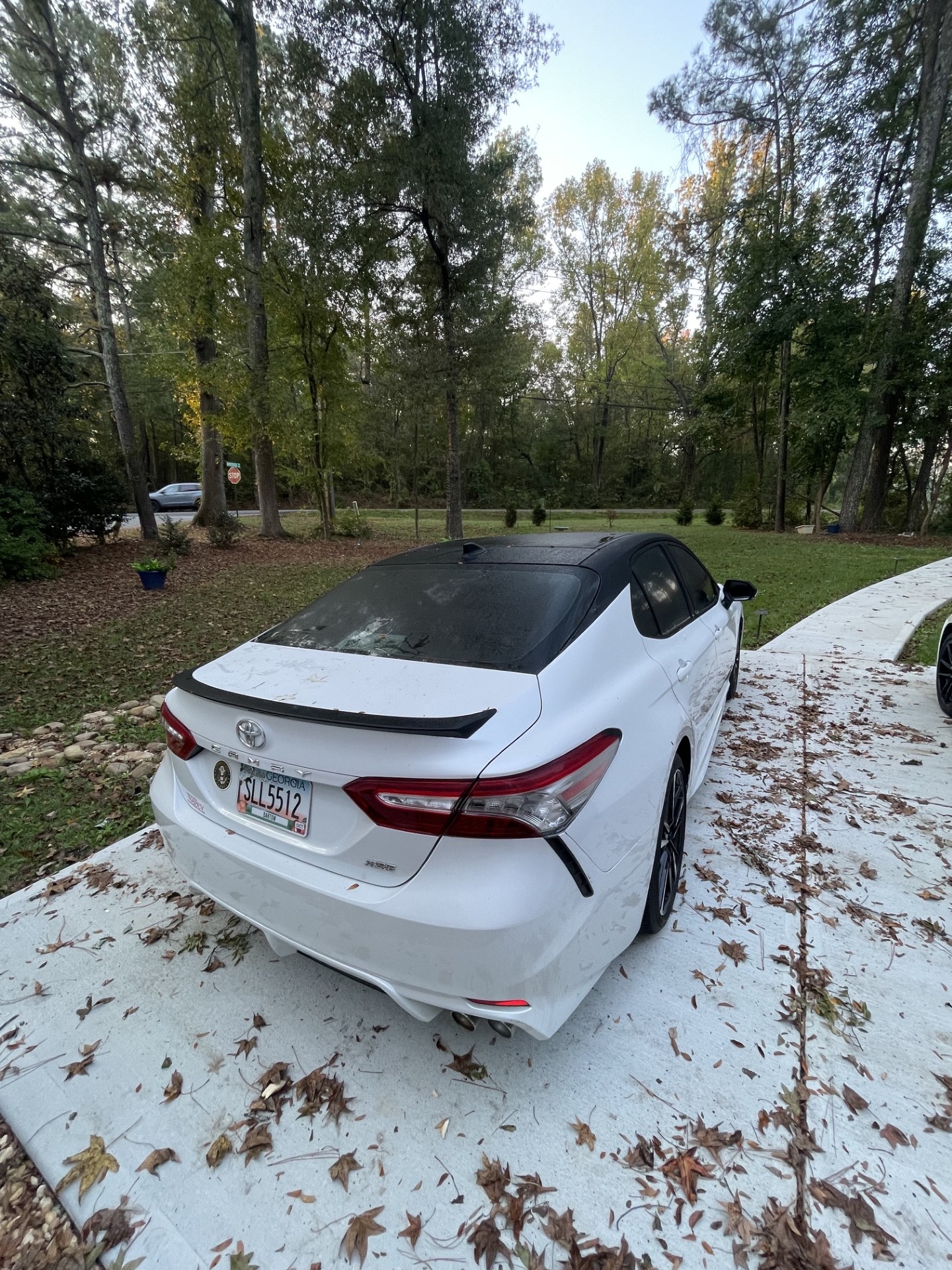 Used 2019 Toyota Camry XSE FWD image 8