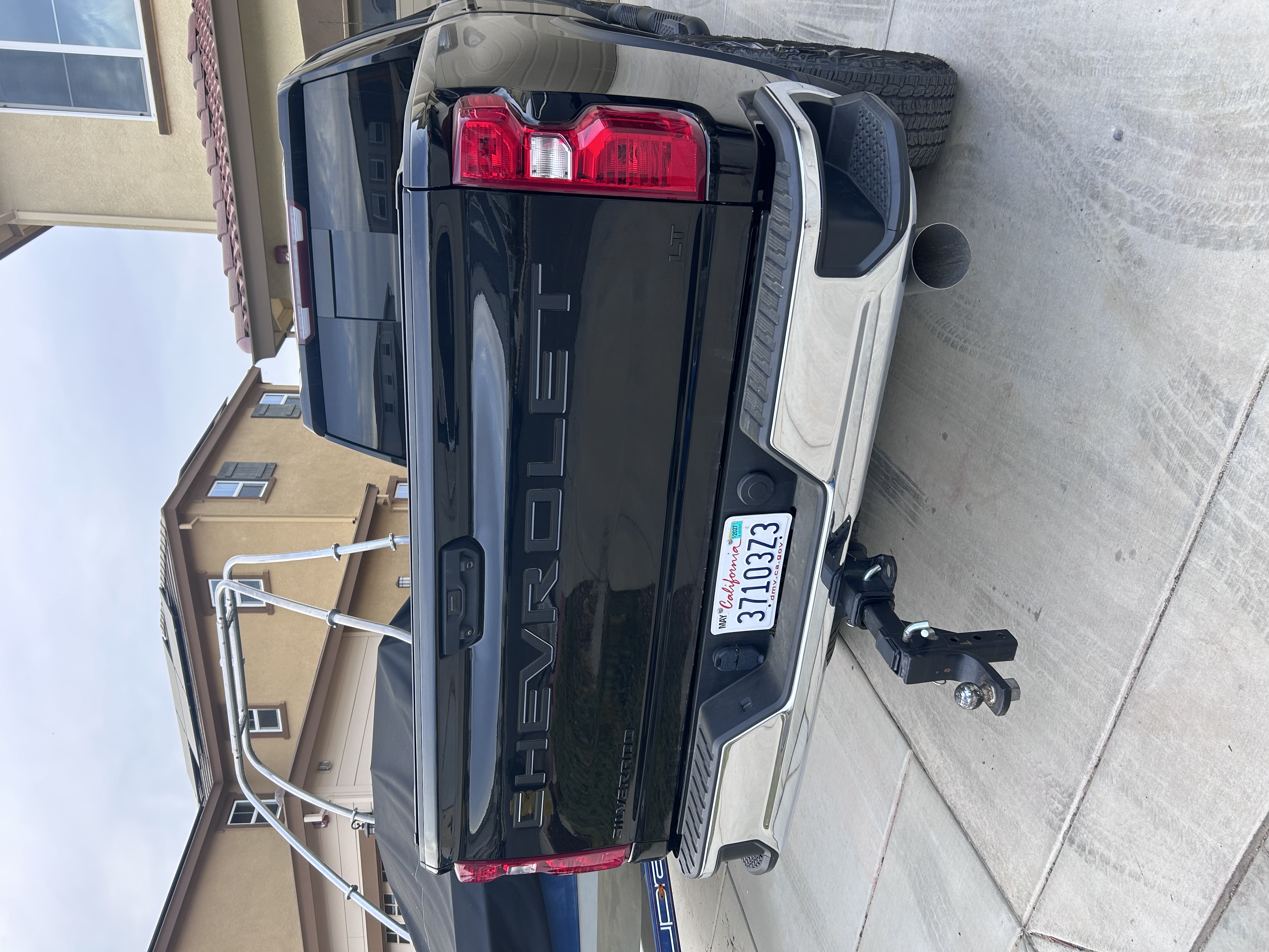 Used 2024 Chevrolet Silverado 2500 LT w/ Convenience Package AWD/4WD image 9