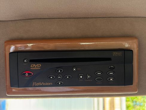 Used 2003 Chevrolet Express 1500 Van 3D w/ Preferred Equipment Group 4 image 20