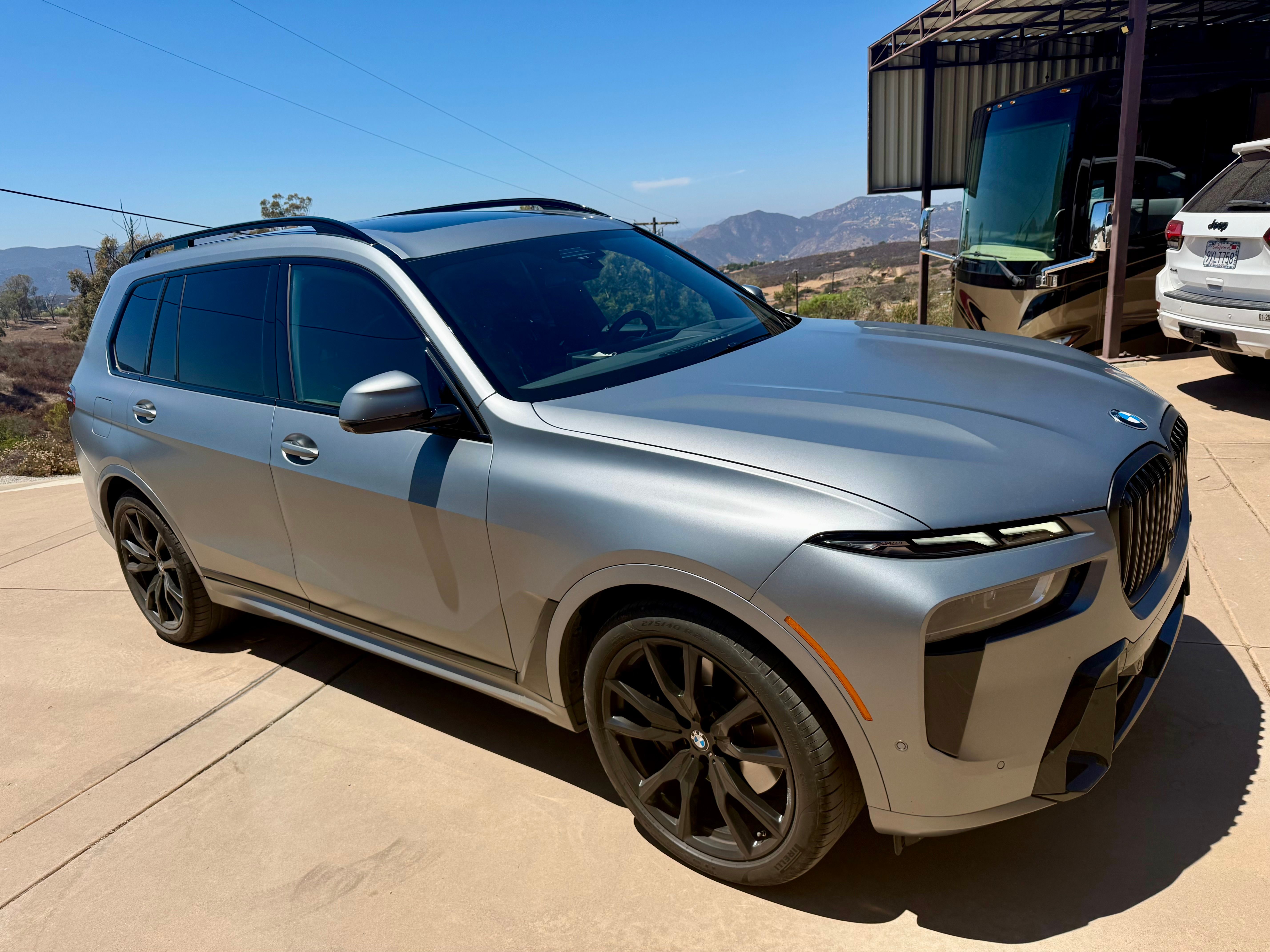 Used 2025 BMW X7 xDrive40i w/ Executive Package AWD/4WD image 4