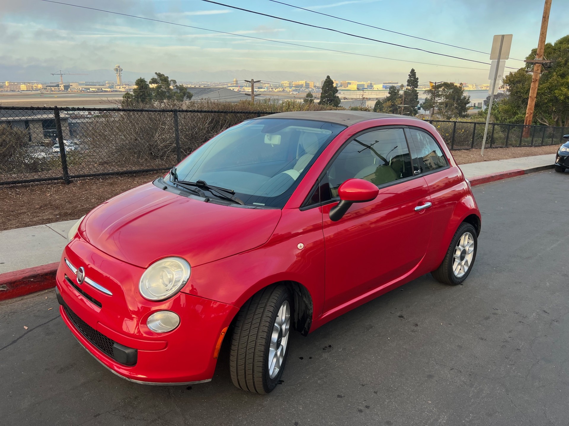 Used 2012 FIAT 500 Pop FWD image 4