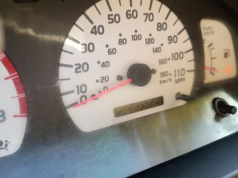 Used 2002 Toyota Tacoma PreRunner image 2