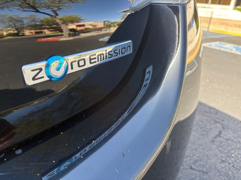 Used 2013 Nissan Leaf SL FWD image 13
