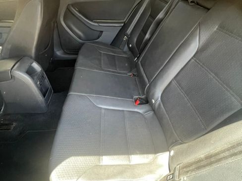 Used 2014 Volkswagen Jetta SE FWD image 10