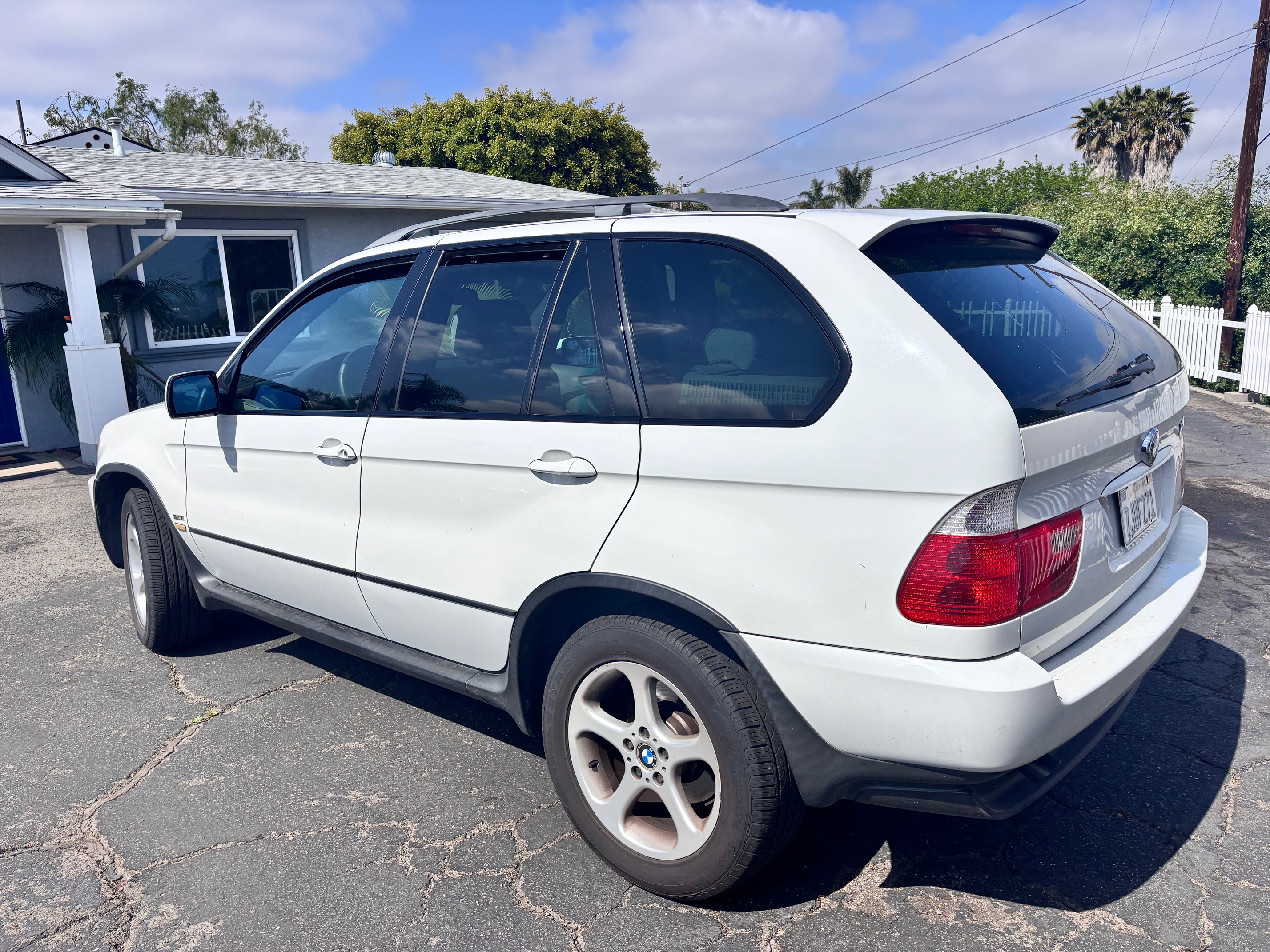 Used 2002 BMW X5 3.0i AWD/4WD image 2