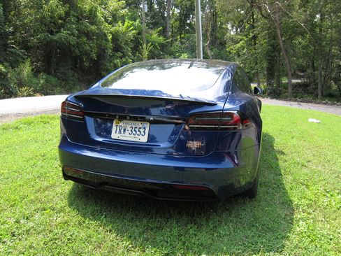 Used 2023 Tesla Model S Plaid AWD/4WD image 8